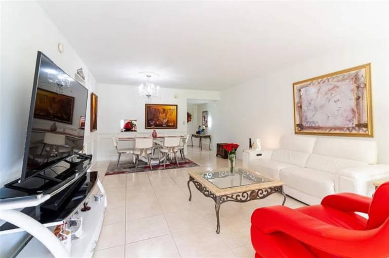Holiday apartment with 2 rooms for 4 persons — photo 2