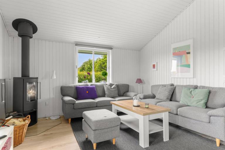 Fully equipped lovely house with BBQ, yard & patio | Pets allowed — photo 4
