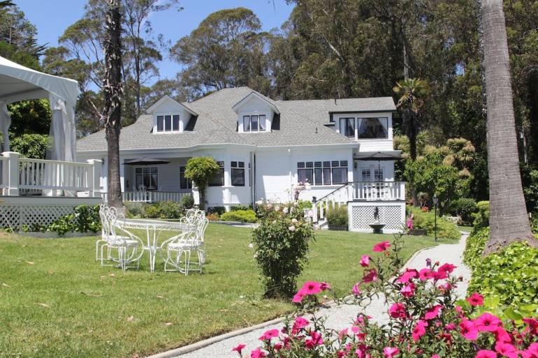 Monarch Cove Inn