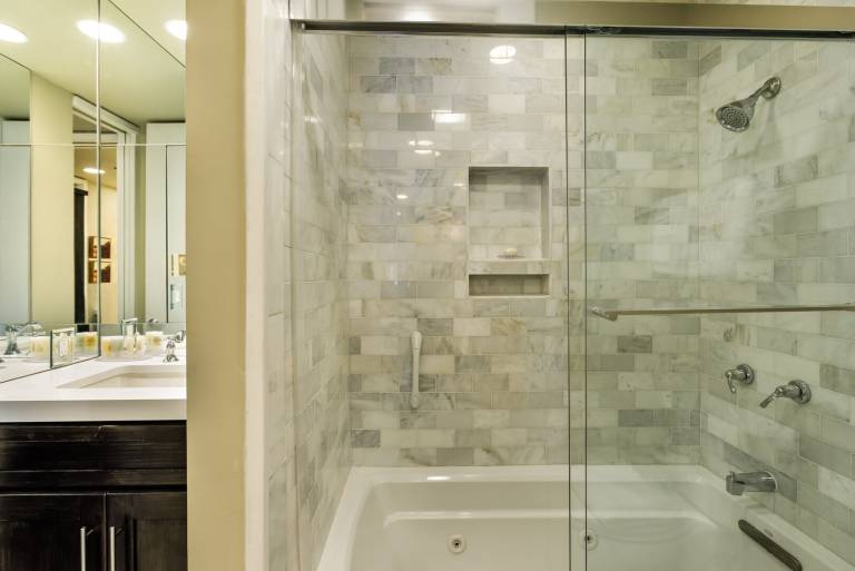 Family-oriented big condo with private pool & terrace | Ski nearby | Dogs allowed — photo 4