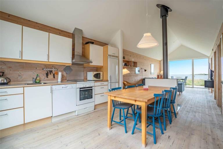 Nice house with sauna, hot tub & barbeque | Pets are welcome — photo 3