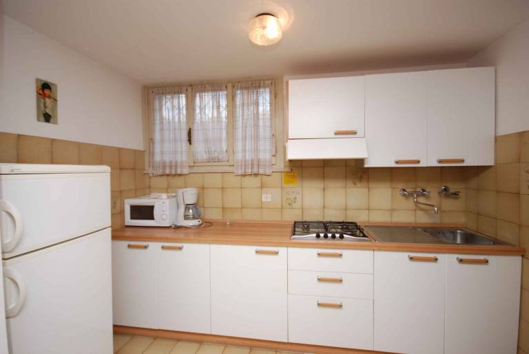 Holiday apartment with garden — photo 4
