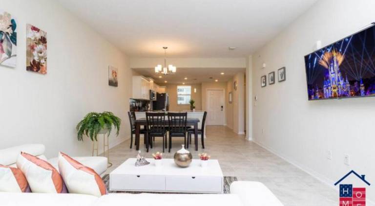 Vacation home with pool in Lake Buena Vista, FL