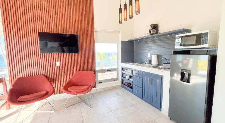 Serviced apartment with barbeque, patio & yard in Loreto