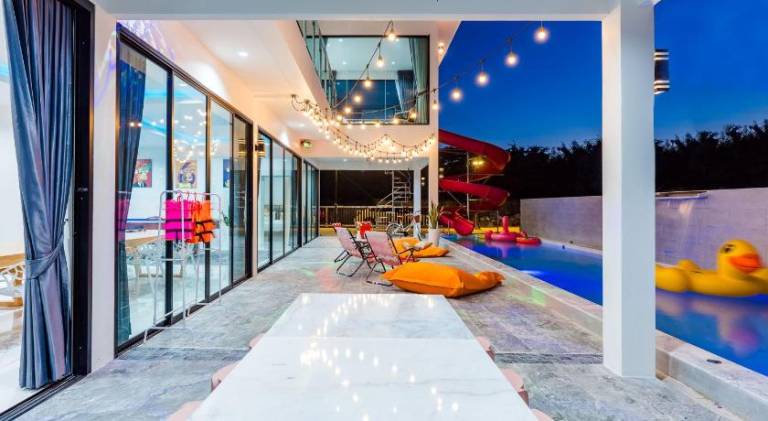 Villa with private pool, hot tub & terrace | Perfect for remote work | Pets are welcome — photo 2