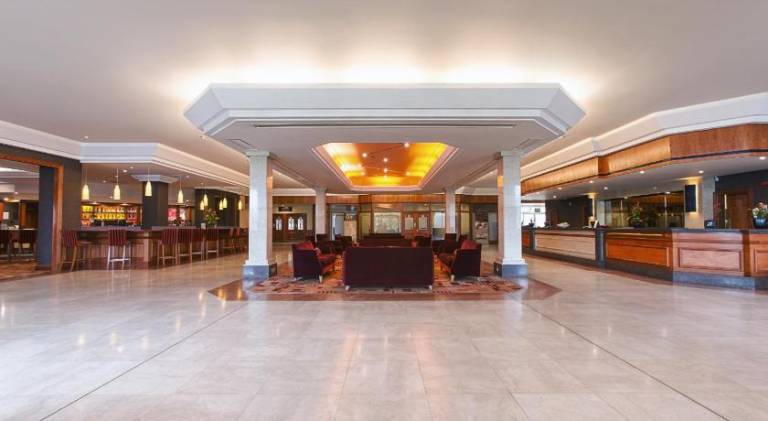 Mercure Daventry Court Hotel and Spa — photo 2