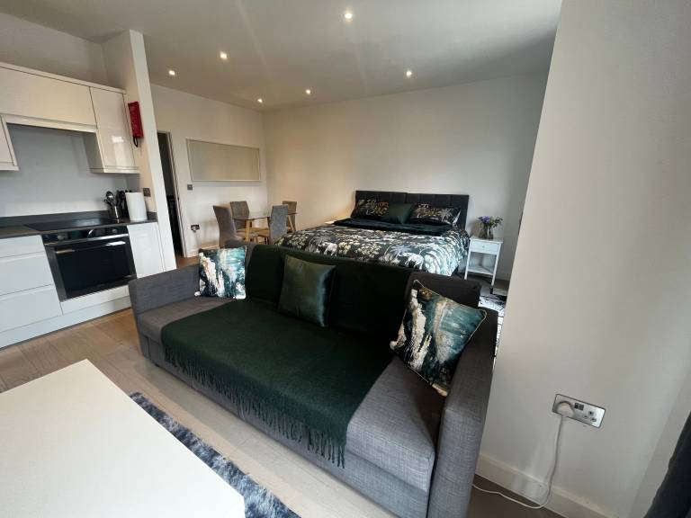 Studio flat  Saint Albans District