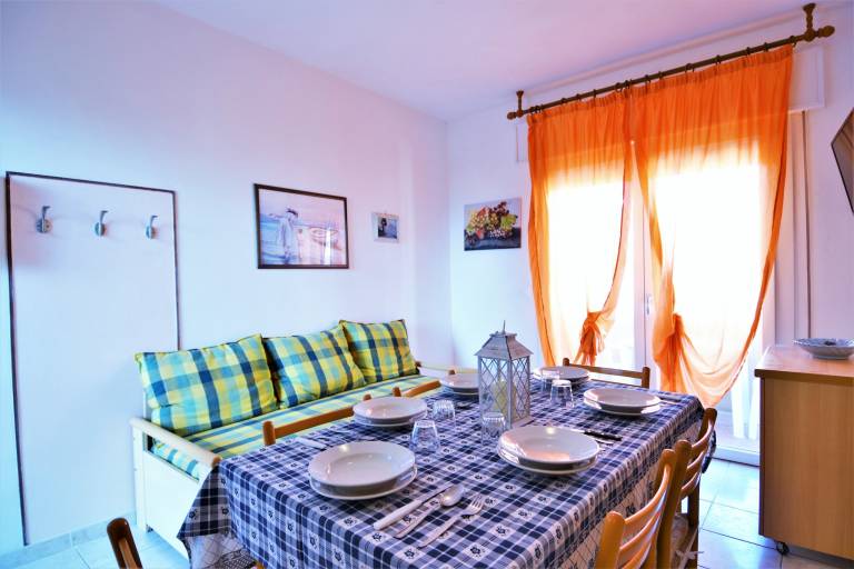 Rental apartment with terrace — photo 2