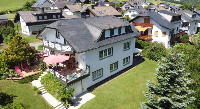 Holiday apartment with 3 rooms for 8 persons — photo 2