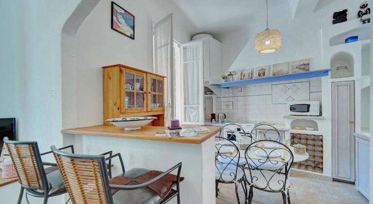 Rental apartment with terrace — photo 2