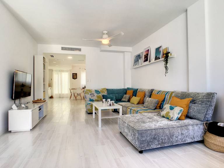 Fully equipped house with hot tub, private pool & terrace | Pet-friendly — photo 3