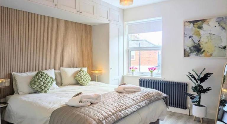 Vacation home | Next to National Railway Museum | Pet-friendly — photo 2