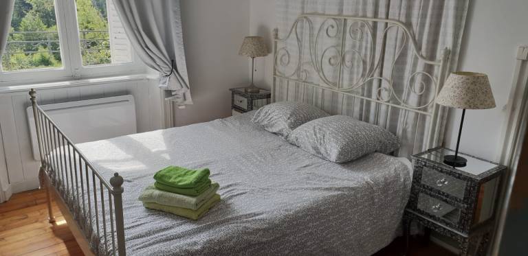 Villa Sleeps 8 with Pool and Hot Tub — photo 4
