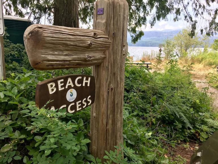 Bed and breakfast  Sechelt