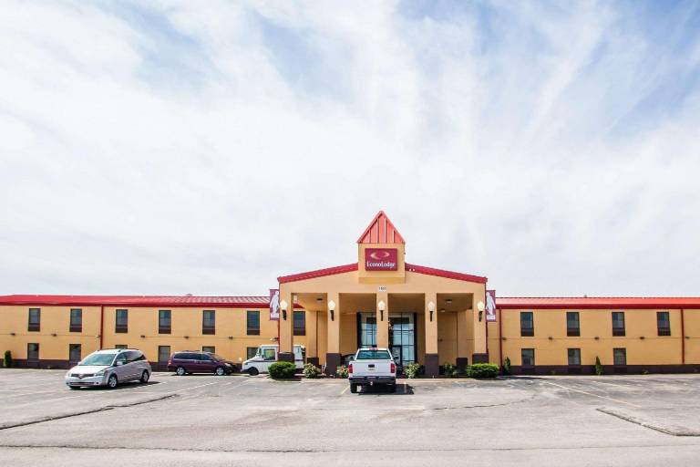 Econo Lodge Truman Inn in Sedalia, MO