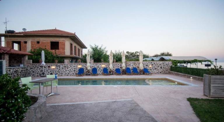 Apartment with garden, pool & terrace | Pets allowed — photo 3