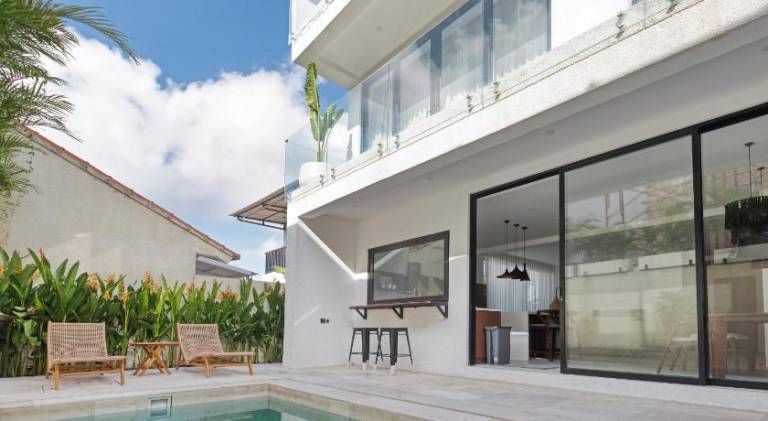 Stark villas - modern villa with roof top — photo 4