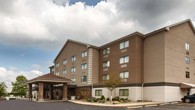 Comfort Inn & Suites Copley Akron in Akron, OH