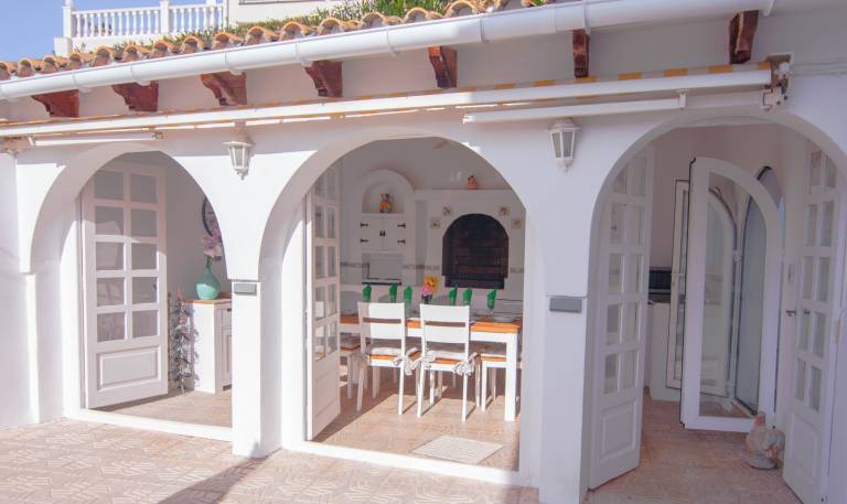 Fully equipped spacious villa with terrace, garden & barbecue | Pets allowed — photo 4