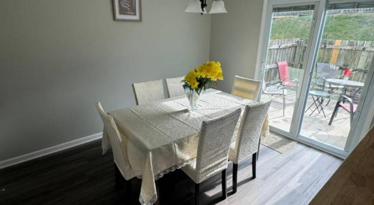 2bed 3bath private and close to everything ! — photo 3
