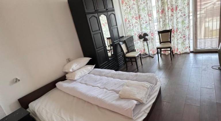 Rental apartment with terrace — photo 2