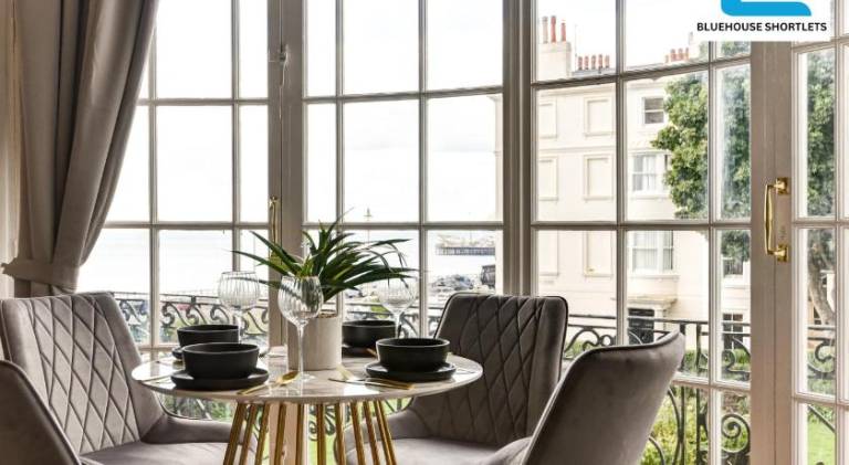Cosy Brighton Winter Retreat by the Sea-Marine FFF by Bluehouse Shortlets Brighton — photo 2