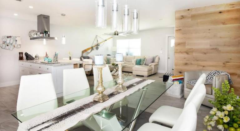 Pleasant vacation home with pool | Pets are welcome — photo 5