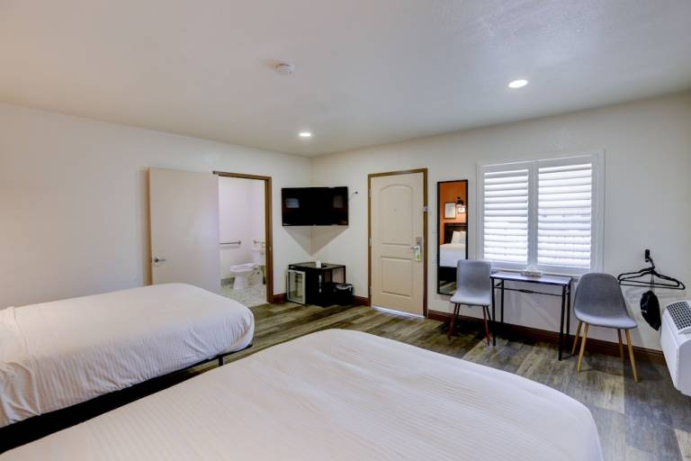 Motel  Colonial Heights