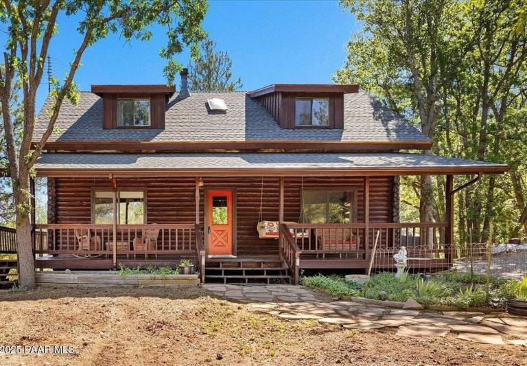 Family-friendly cabin with terrace & yard | Pet-friendly in Prescott, AZ