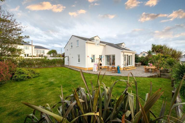 Cottage  Rhosneigr