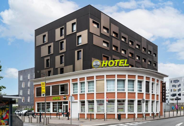 B&B HOTEL Lille Roubaix Campus Gare in Roubaix