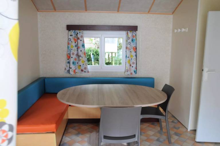 Mobile home with patio — photo 4