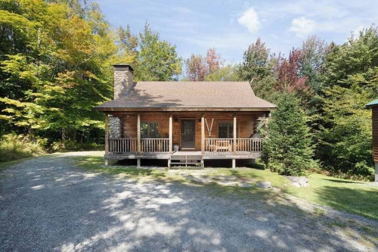 Cabin Stratton