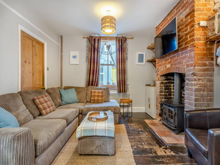 Cottage with terrace | River view — photo 3