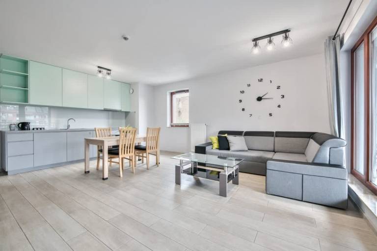 Rental apartment with pool & hot tub | Near Golden Gate in Gdansk
