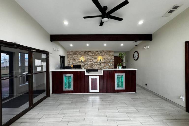 Spanish Trails Inn