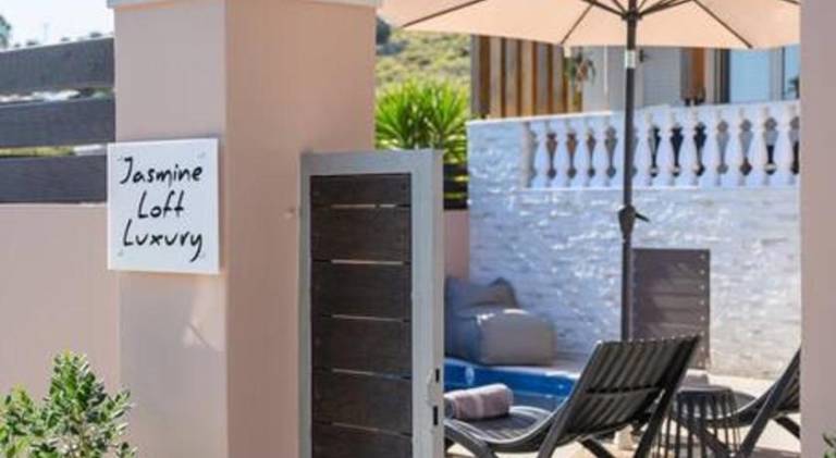 House with pool in Hersonissos