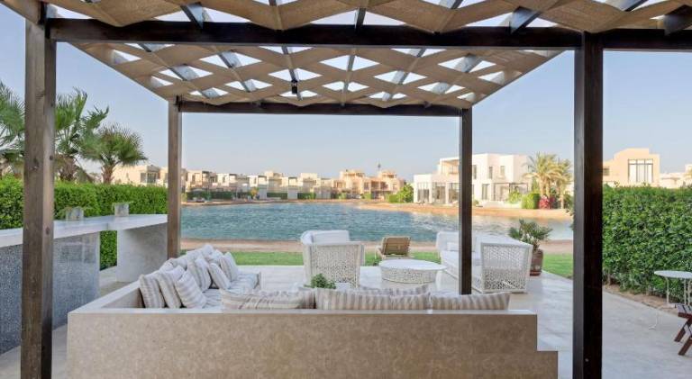 Pleasant villa with garden, terrace & pool | Pets allowed — photo 4
