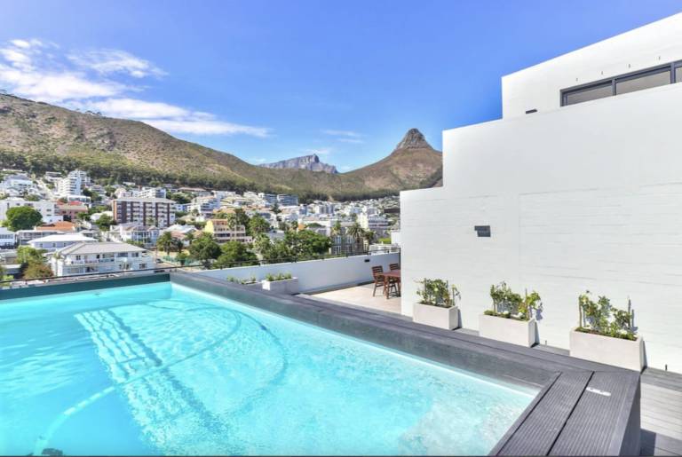 Two Bed Sea Point Rooftop Pool