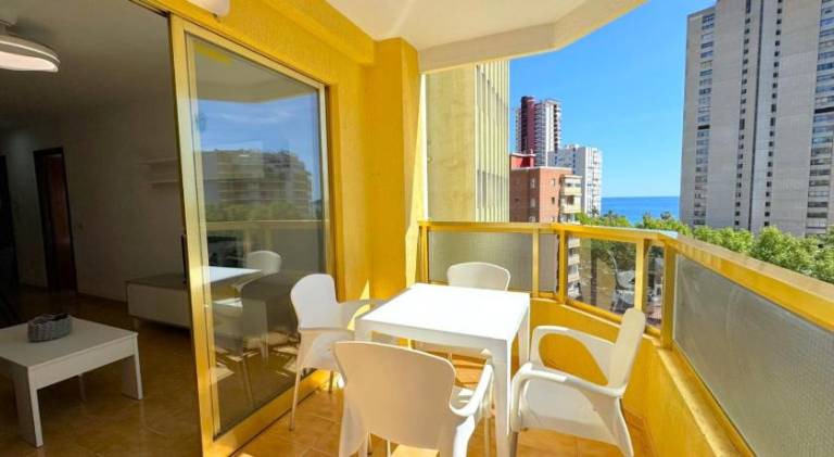 Holiday apartment with terrace, yard & pool — photo 4