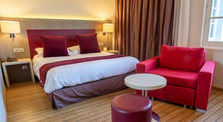 Logis Hotel & Restaurant - Les Tuileries — photo 2