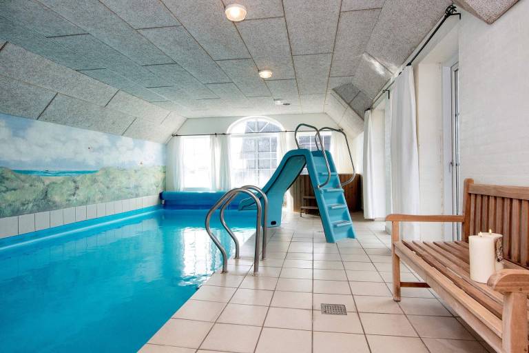 House with sauna & pool — photo 4