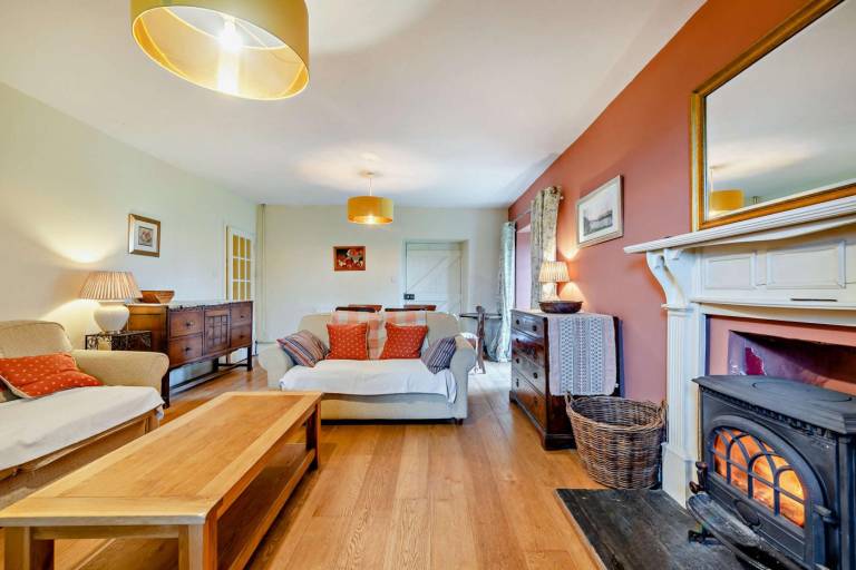 Fully equipped lovely cottage with garden | Pets allowed — photo 4