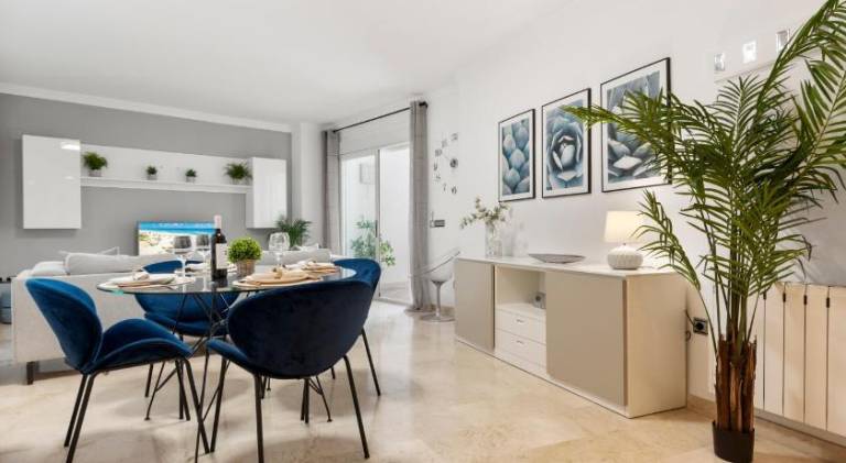 Apartment with patio, private pool & garden | Perfect for remote work — photo 2