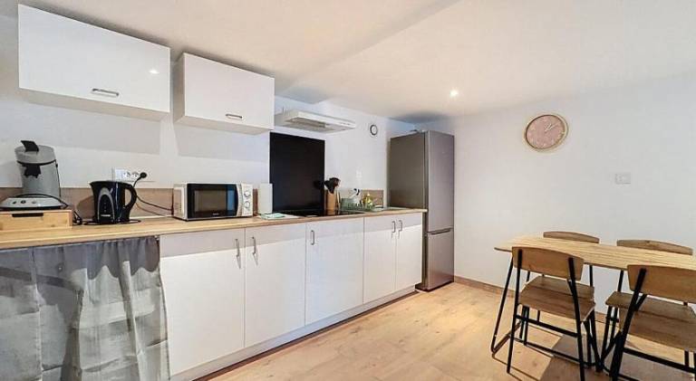 Holiday apartment with 2 rooms for 6 persons — photo 3
