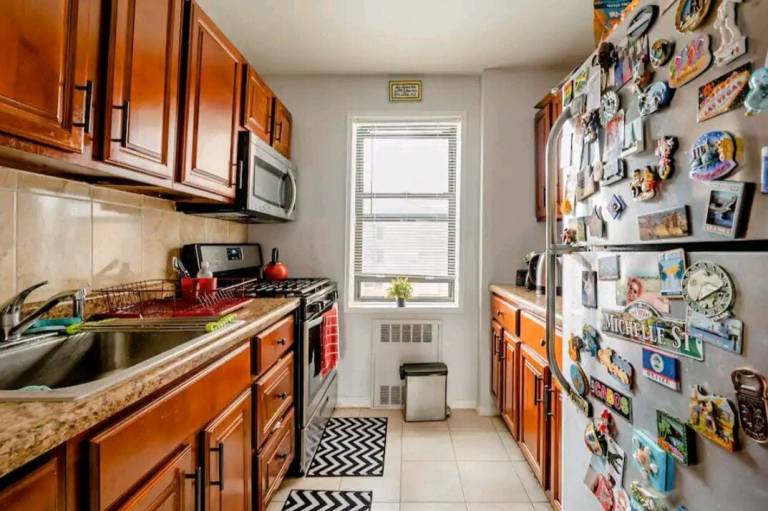 Apartment  Colonial Heights