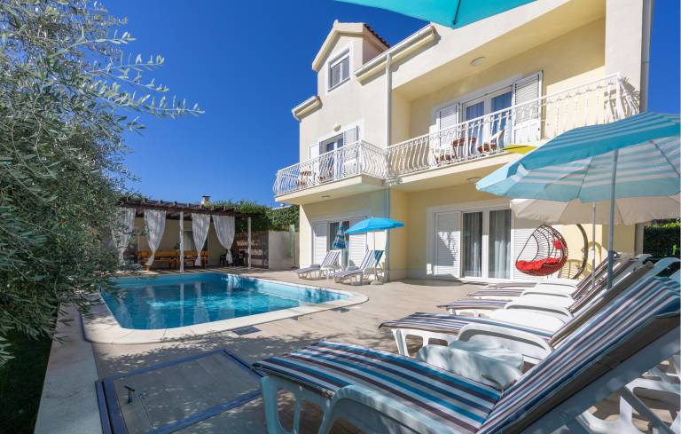 House Kaštel Stari