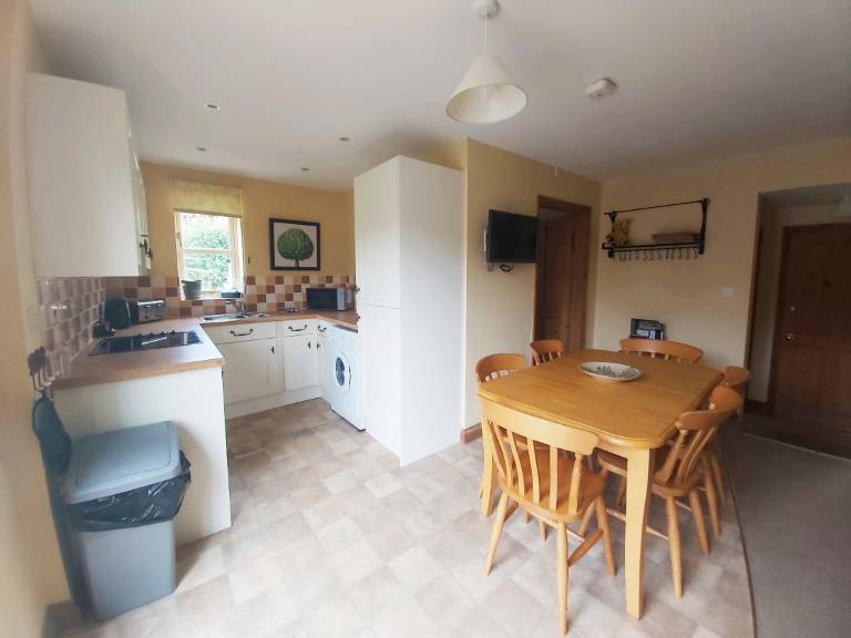 Family-friendly nice cottage with garden | River view | Pets are welcome — photo 4