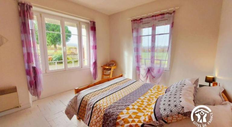 House with 4 rooms for 8 persons in Mayenne