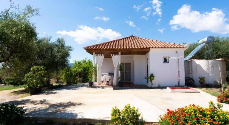 Vacation home with 2 rooms for 4 persons in Pylos-Nestoras